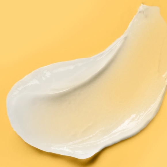 2 Pack Hard Candy Sheer Envy 3-in-1 Primer Lotion Primer, Moisturizing - Picture 6 of 6